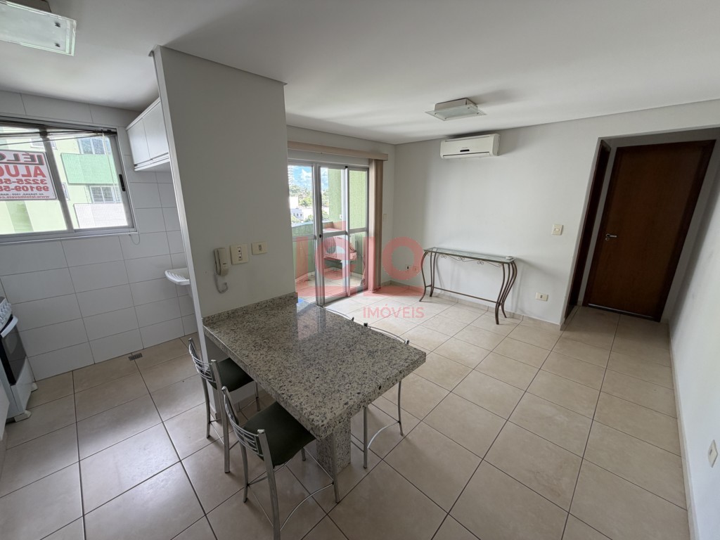 Apartamento para locacao no Jardim Aclimacao em Maringa com 80,9m² por R$ 1.600,00