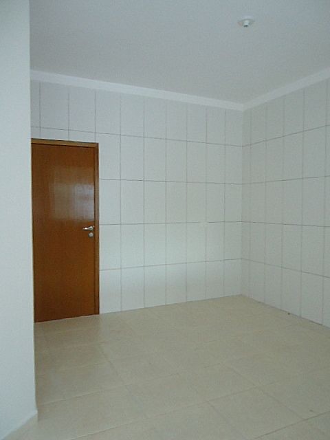 Casa Residencial para locacao no Jardim Dias II em Maringa com 99,95m² por R$ 1.900,00