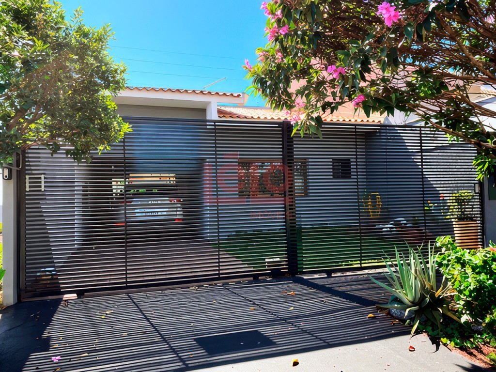 Casa Residencial para venda no Jardim Oriental em Maringa com 130,4m² por R$ 650.000,00