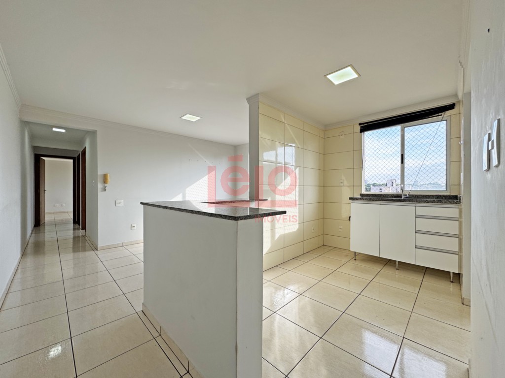 Apartamento para locacao no Zona 07 em Maringa com 78,95m² por R$ 1.600,00