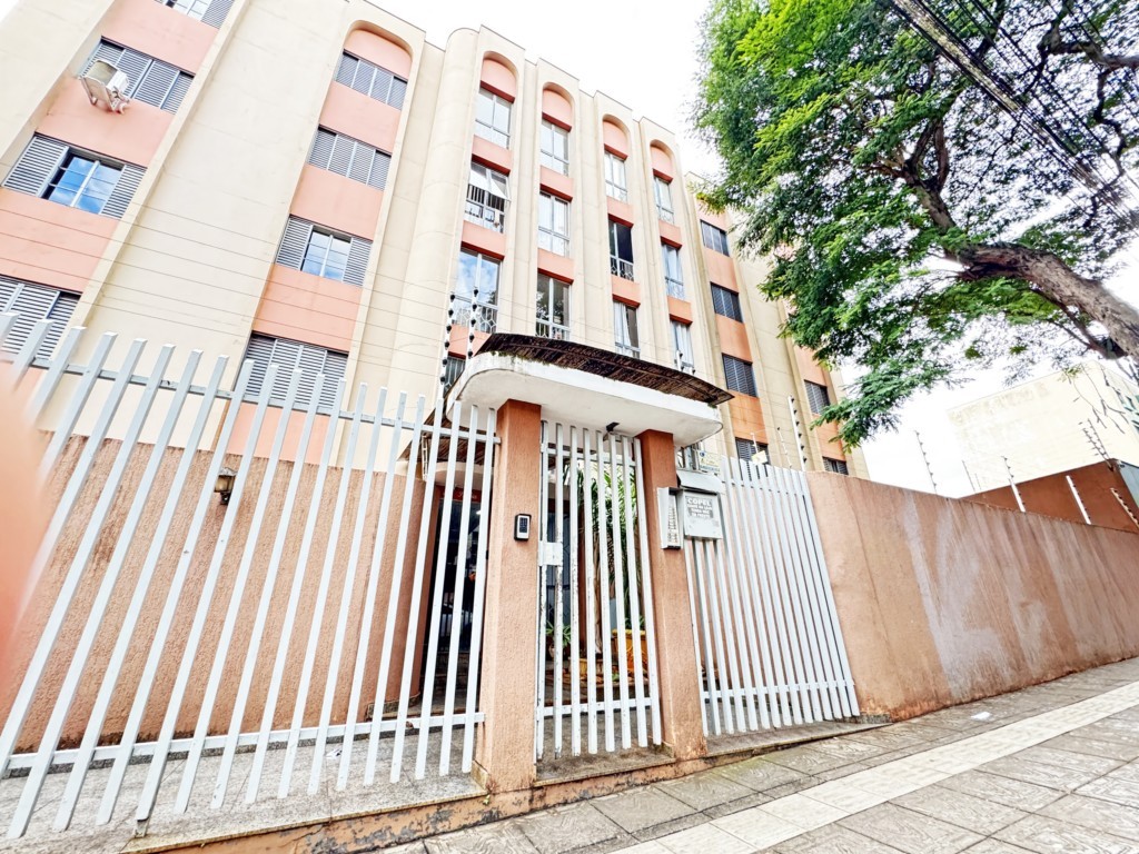 Apartamento para locacao no Zona 07 em Maringa com 101,8m² por R$ 1.400,00
