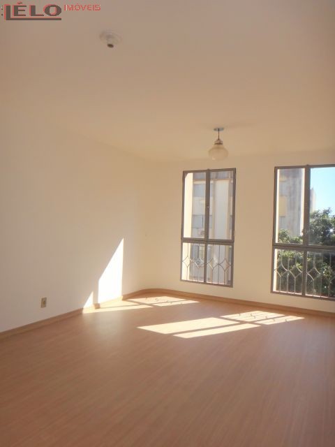 Apartamento para locacao no Zona 07 em Maringa com 101,8m² por R$ 1.400,00