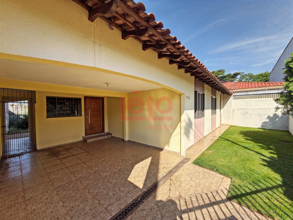 Casa Residencial para venda no Conj Hab Itatiaia em Maringa com 119m² por R$ 420.000,00