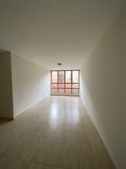 Apartamento para locacao no Jardim Novo Horizonte em Maringa com 107,44m² por R$ 1.300,00