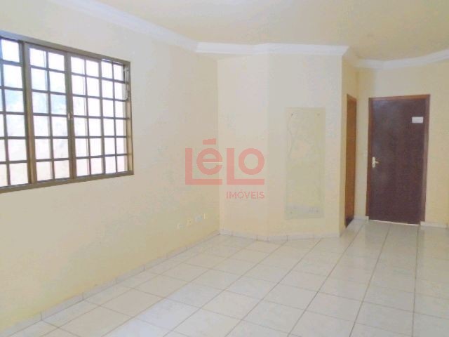 Casa Residencial para locacao no Jardim Santa Helena em Maringa com 99m² por R$ 1.900,00