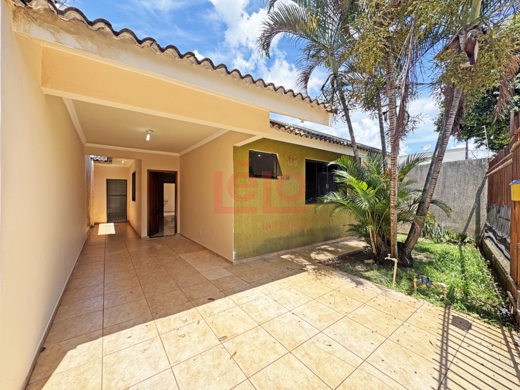Casa Residencial para venda e locacao no Jardim Santa Helena em Maringa com 99,96m² por R$ 450.000,00 (venda) ou R$ 2.000,00 (locação)