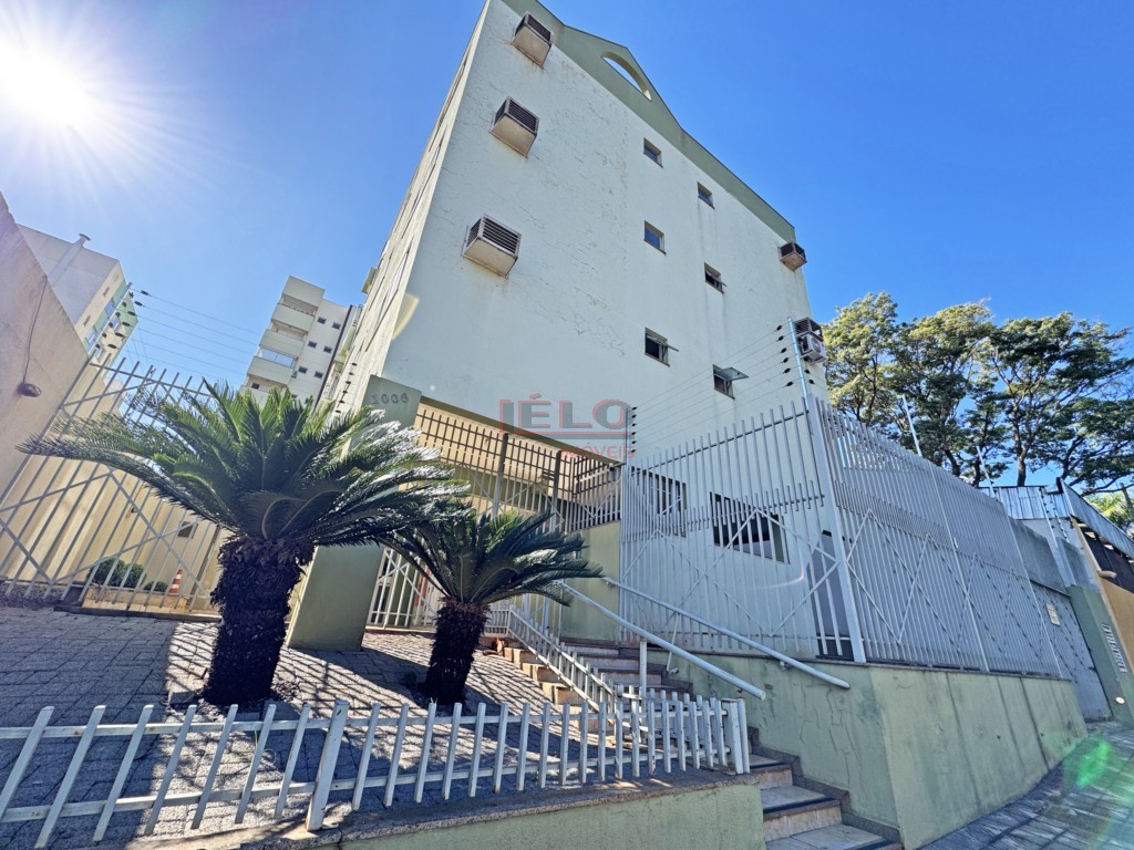 Apartamento para venda no Zona 07 em Maringa com 95m² por R$ 195.000,00