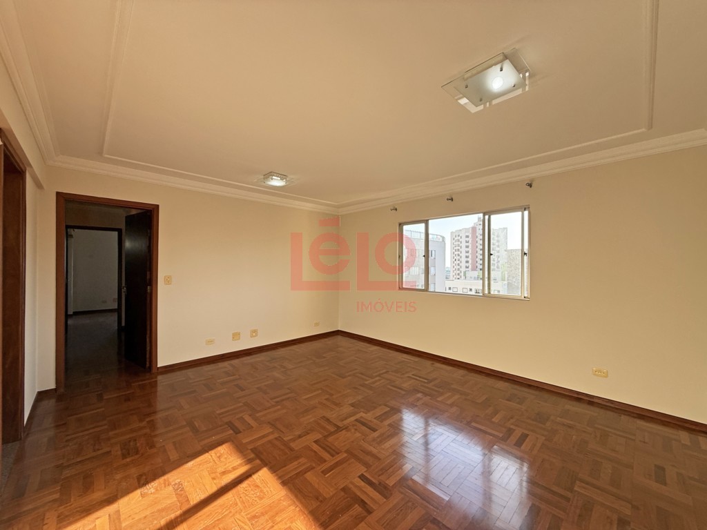 Apartamento para locacao no Zona 07 em Maringa com 159,71m² por R$ 2.100,00