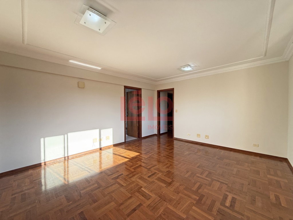 Apartamento para locacao no Zona 07 em Maringa com 159,71m² por R$ 2.100,00