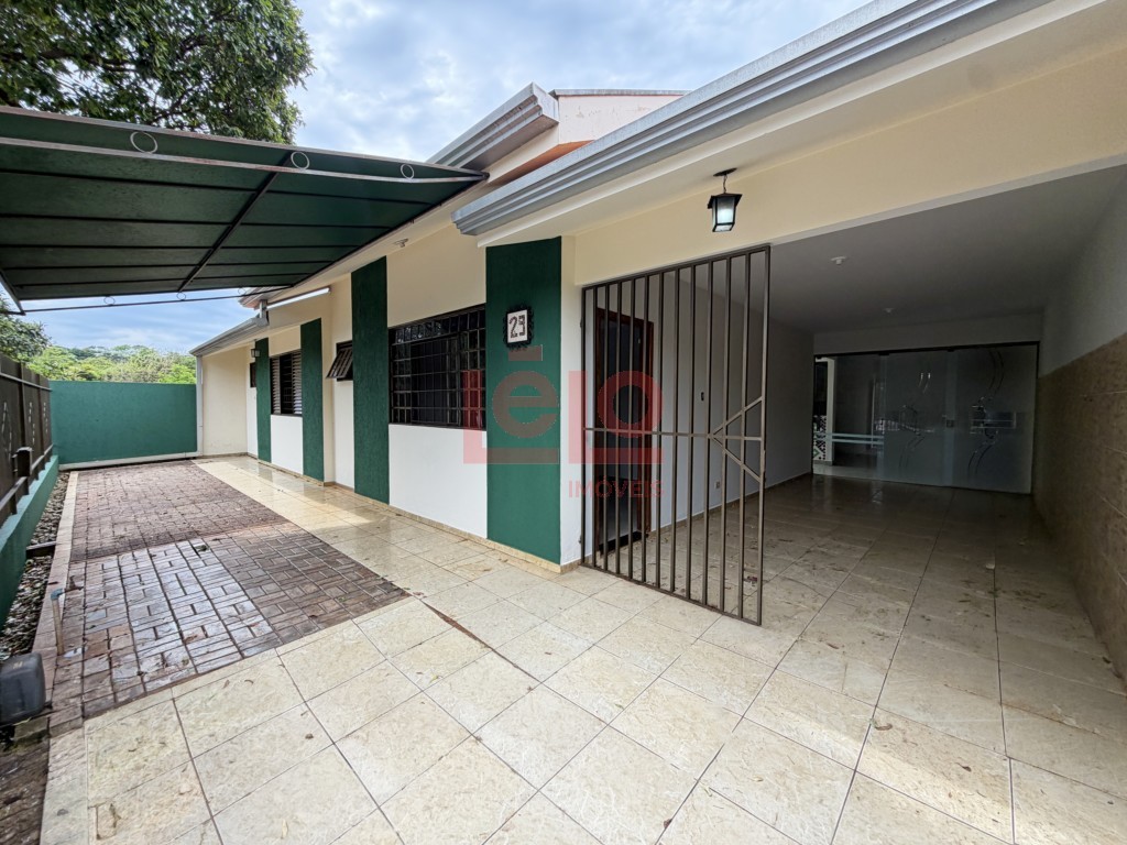 Casa Residencial para locacao no Jardim Paris em Maringa com 211,11m² por R$ 2.600,00