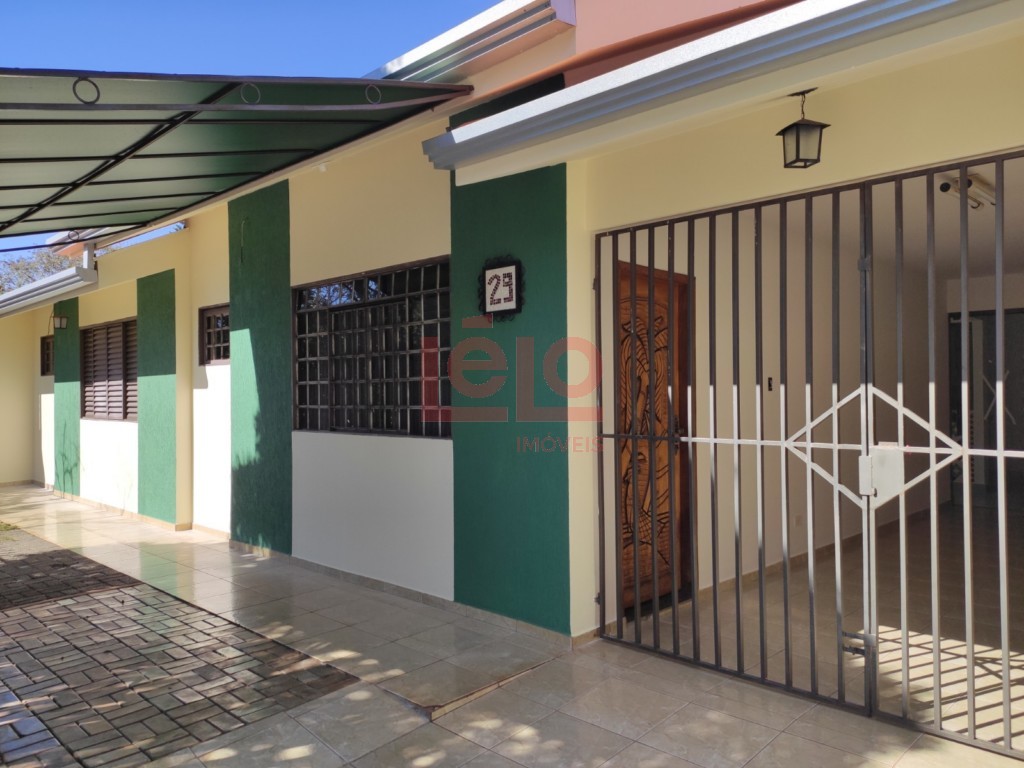 Casa Residencial para locacao no Jardim Paris em Maringa com 211,11m² por R$ 2.600,00