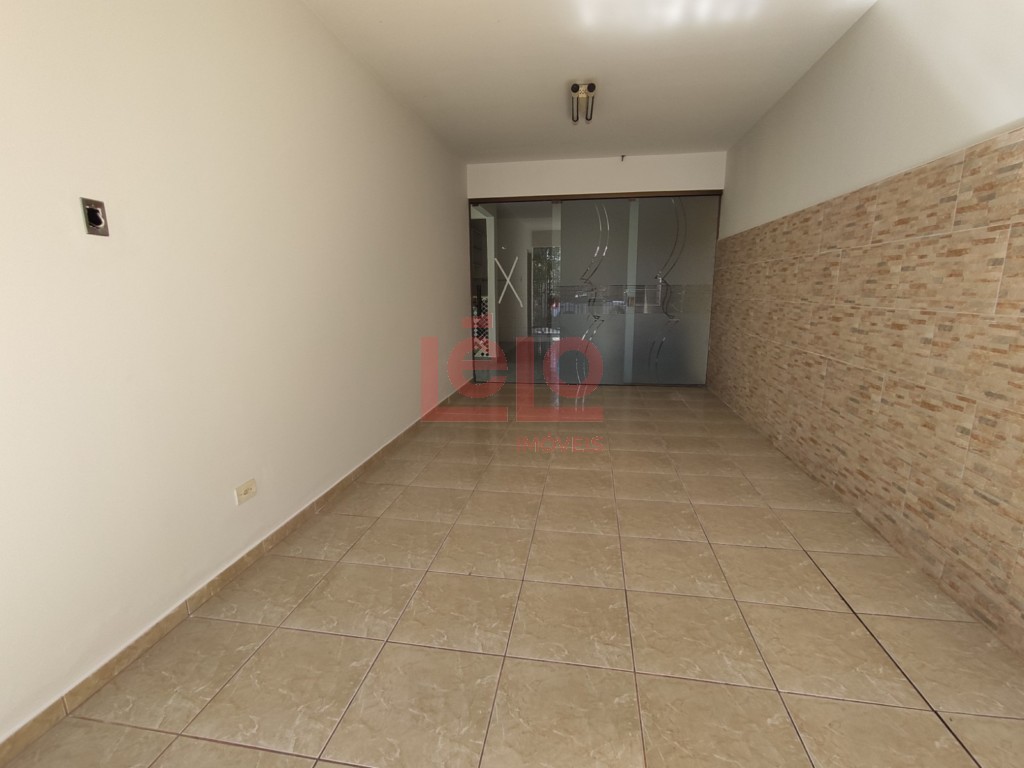 Casa Residencial para locacao no Jardim Paris em Maringa com 211,11m² por R$ 2.600,00
