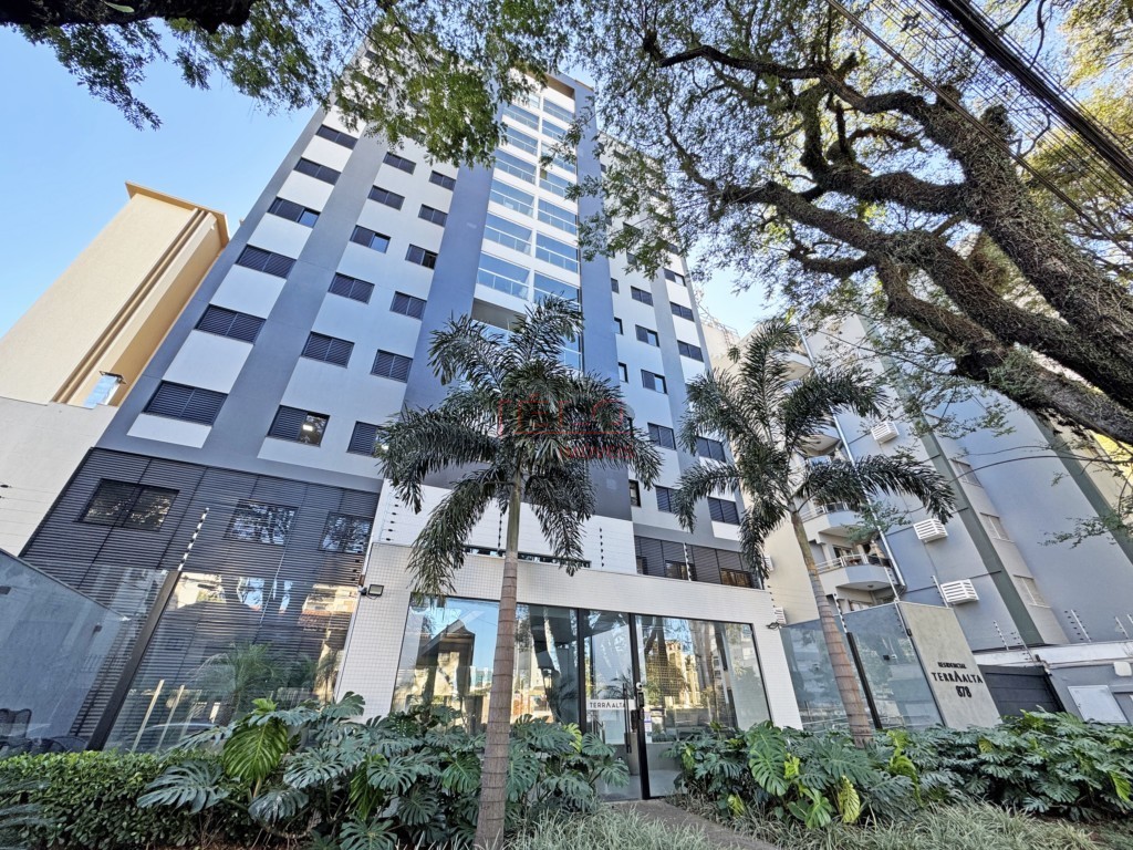 Apartamento para locacao no Zona 07 em Maringa com 171m² por R$ 3.500,00