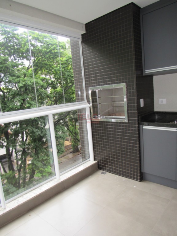 Apartamento para locacao no Zona 07 em Maringa com 171,01m² por R$ 3.500,00