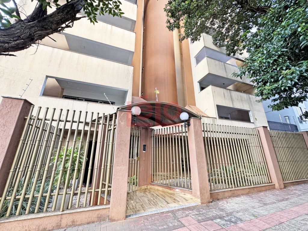 Apartamento para locacao no Zona 07 em Maringa com 56m² por R$ 700,00