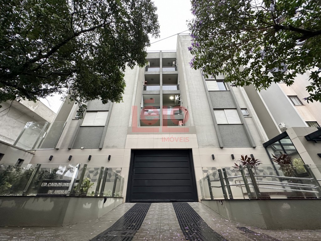 Apartamento para locacao no Zona 07 em Maringa com 122,3m² por R$ 1.700,00