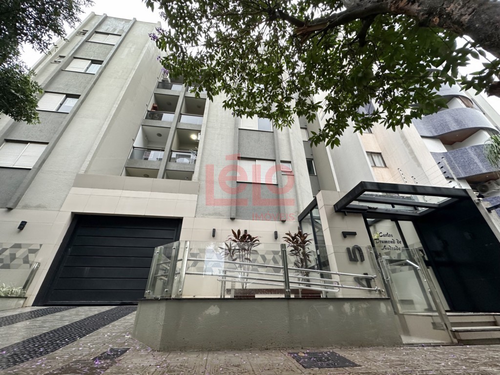 Apartamento para locacao no Zona 07 em Maringa com 122,3m² por R$ 1.700,00