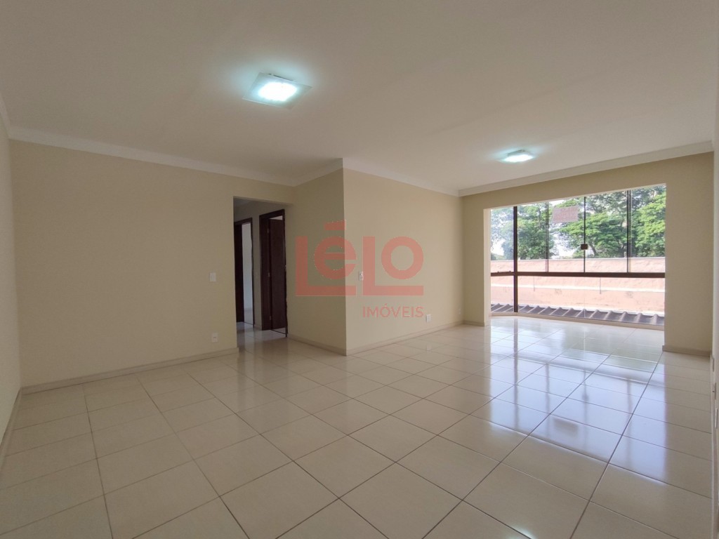 Apartamento para venda no Zona 04 em Maringa com 133,19m² por R$ 449.000,00