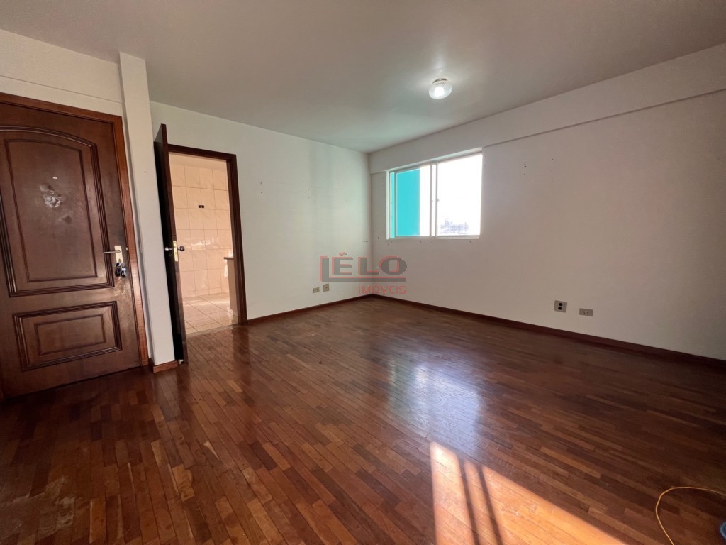 Apartamento para locacao no Zona 07 em Maringa com 128,28m² por R$ 1.800,00