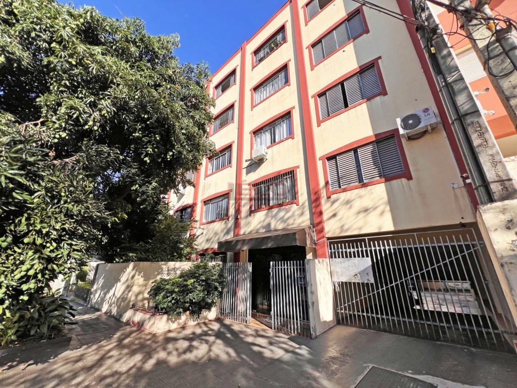 Apartamento para venda no Zona 07 em Maringa com 76m² por R$ 230.000,00
