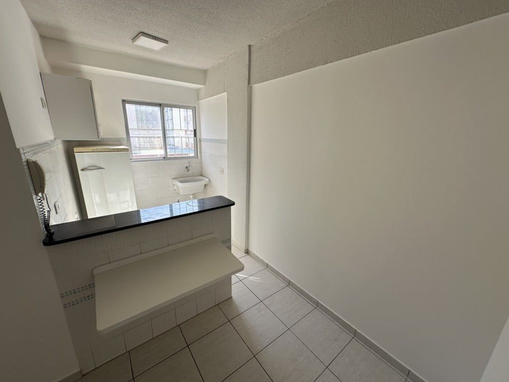 Apartamento para locacao no Zona 07 em Maringa com 54m² por R$ 1.000,00