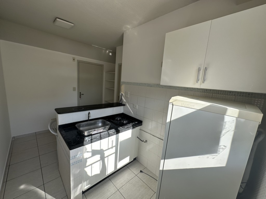 Apartamento para locacao no Zona 07 em Maringa com 54m² por R$ 1.000,00