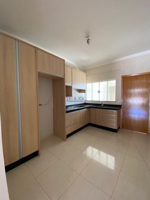 Casa Residencial para locacao no Jardim Dias I em Maringa com 100m² por R$ 2.200,00