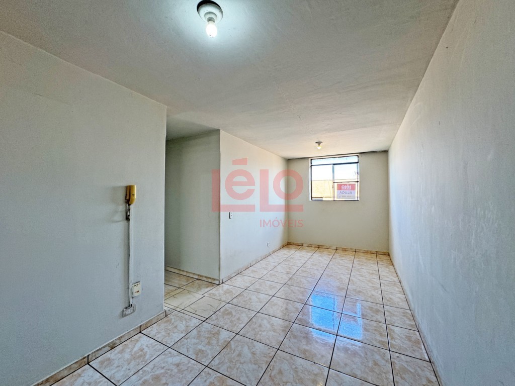 Apartamento para locacao no Zona 07 em Maringa com 80,77m² por R$ 900,00