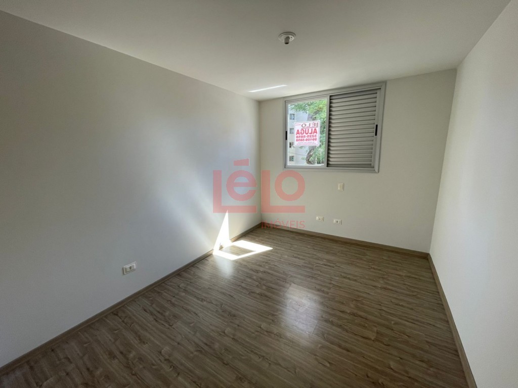 Apartamento para locacao no Zona 07 em Maringa com 121,4m² por R$ 1.800,00