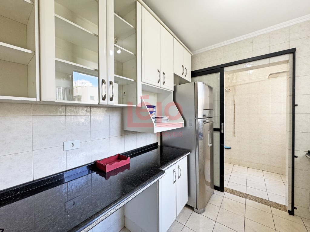 Apartamento para locacao no Zona 07 em Maringa com 133,85m² por R$ 2.500,00