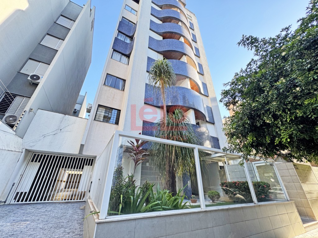 Apartamento para locacao no Zona 07 em Maringa com 133,85m² por R$ 2.500,00