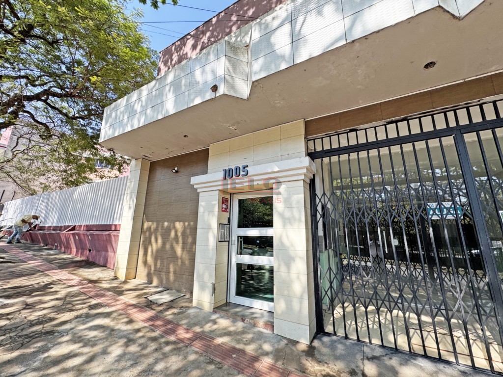 Apartamento para locacao no Zona 07 em Maringa com 86m² por R$ 900,00