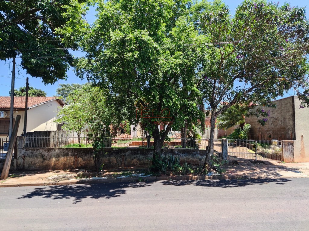 Terreno para venda no Centro em Alto Parana com 675m² por R$ 180.000,00