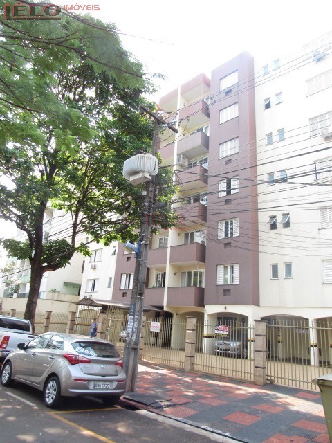 Apartamento para locacao no Zona 07 em Maringa com 144,85m² por R$ 2.000,00