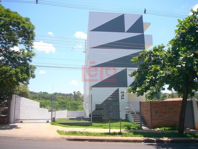 Apartamento para locacao no Zona 07 em Maringa com 68,31m² por R$ 1.300,00