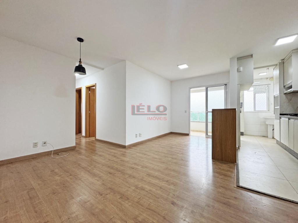 Apartamento para locacao no Zona 08 em Maringa com 122,31m² por R$ 2.900,00