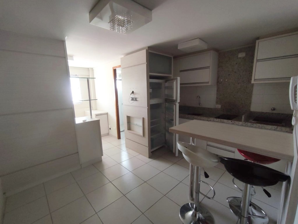 Apartamento para locacao no Zona 07 em Maringa com 57,54m² por R$ 1.550,00