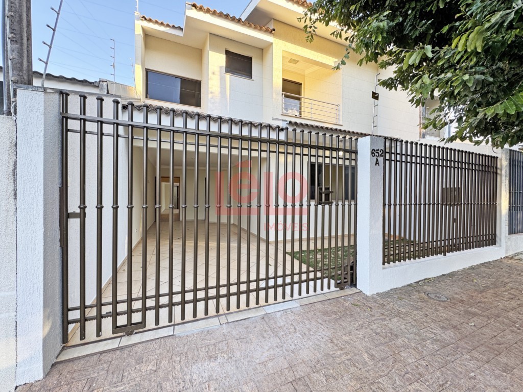 Sobrado para venda no Jardim Italia em Maringa com 155,28m² por R$ 850.000,00