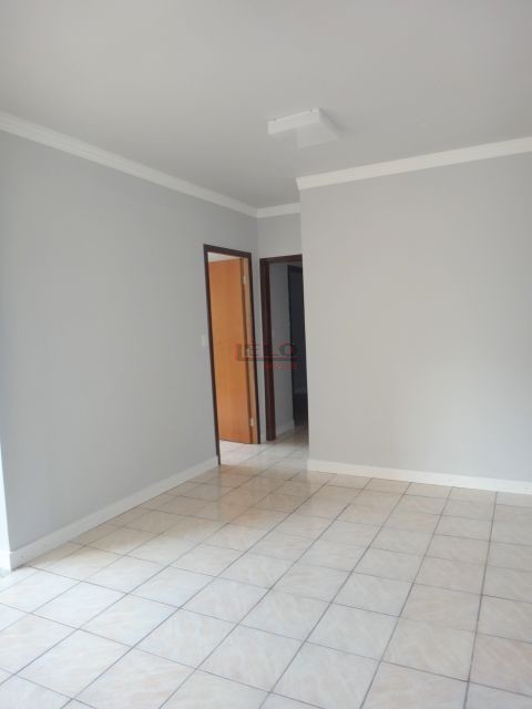 Apartamento para locacao no Zona 07 em Maringa com 128m² por R$ 1.500,00