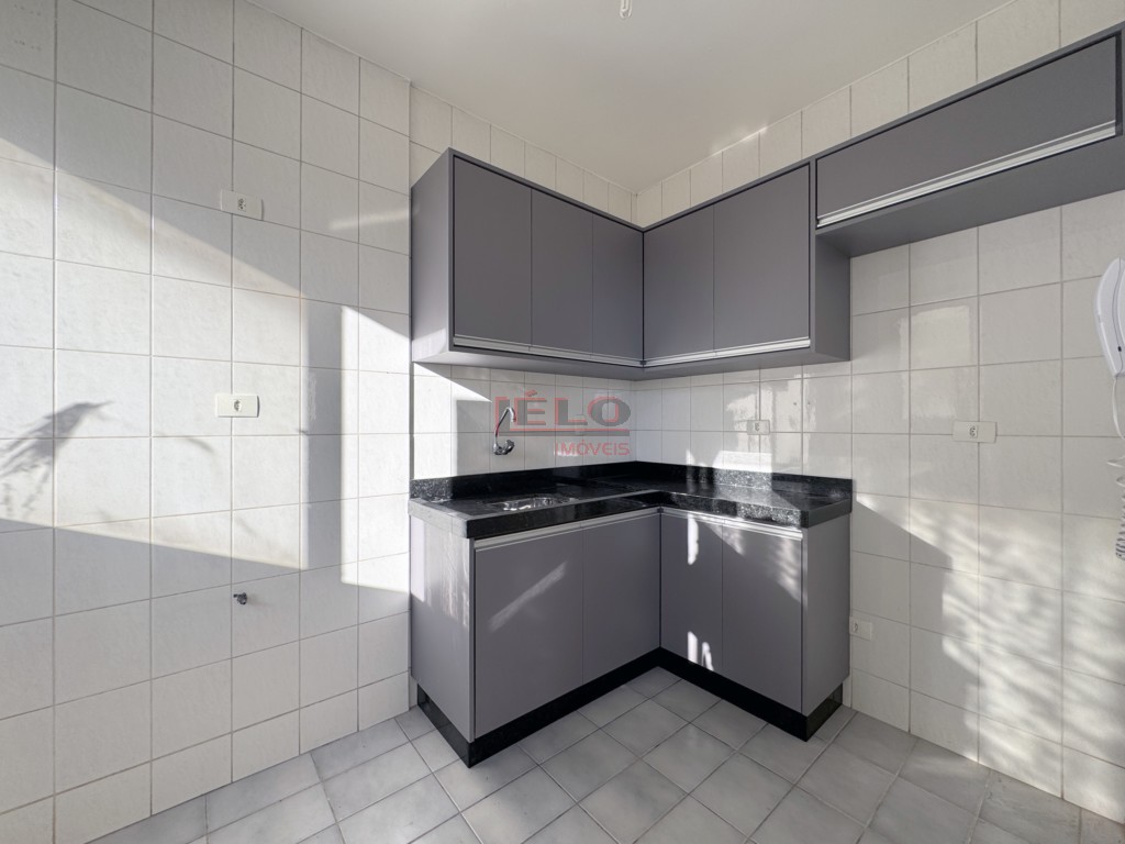 Apartamento para locacao no Zona 07 em Maringa com 103m² por R$ 1.800,00