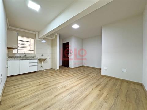 Apartamento para locacao no Zona 07 em Maringa com 95,49m² por R$ 1.000,00