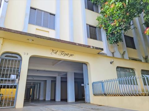 Apartamento para venda no Zona 07 em Maringa com 106m² por R$ 200.000,00