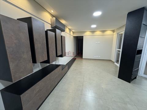 Apartamento para venda no Novo Centro em Maringa com 117m² por R$ 650.000,00