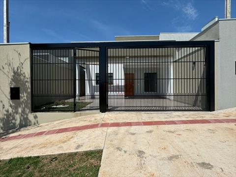 Casa Residencial para venda no Jardim Freitas em Maringa com 80m² por R$ 380.000,00