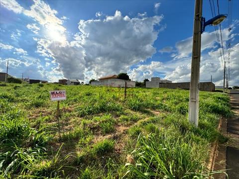 Terreno para venda no Jardim Pioneiros em Iguaracu com 325m² por R$ 135.000,00