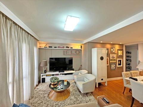 Apartamento para venda no Zona 07 em Maringa com 215m² por R$ 949.000,00