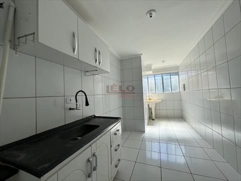 Apartamento para locacao no Zona 07 em Maringa com 90m² por R$ 1.200,00