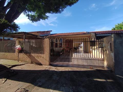 Casa Residencial para venda no Conjunto Habitacional Sanenge em Maringa com 300m² por R$ 0,00