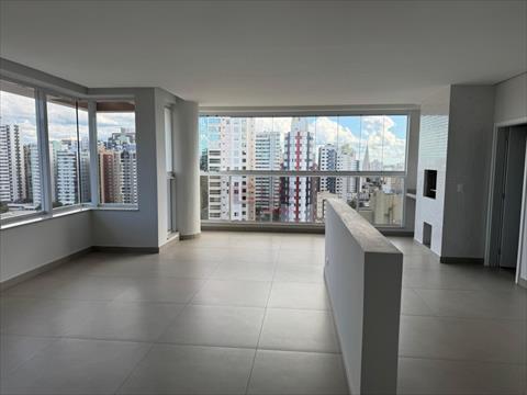 Apartamento para venda no Zona 07 em Maringa com 239,27m² por R$ 1.250.000,00
