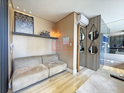 Apartamento para locacao no Zona 07 em Maringa com 67,78m² por R$ 2.400,00